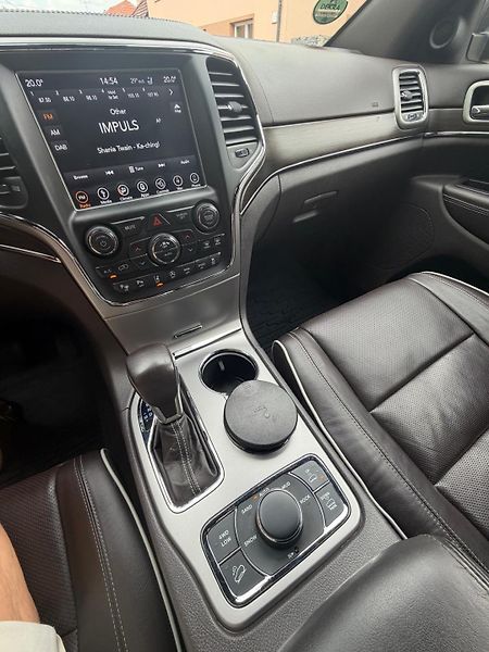 Jeep Grand Cherokee 3.0 D - fotka 18 z 28