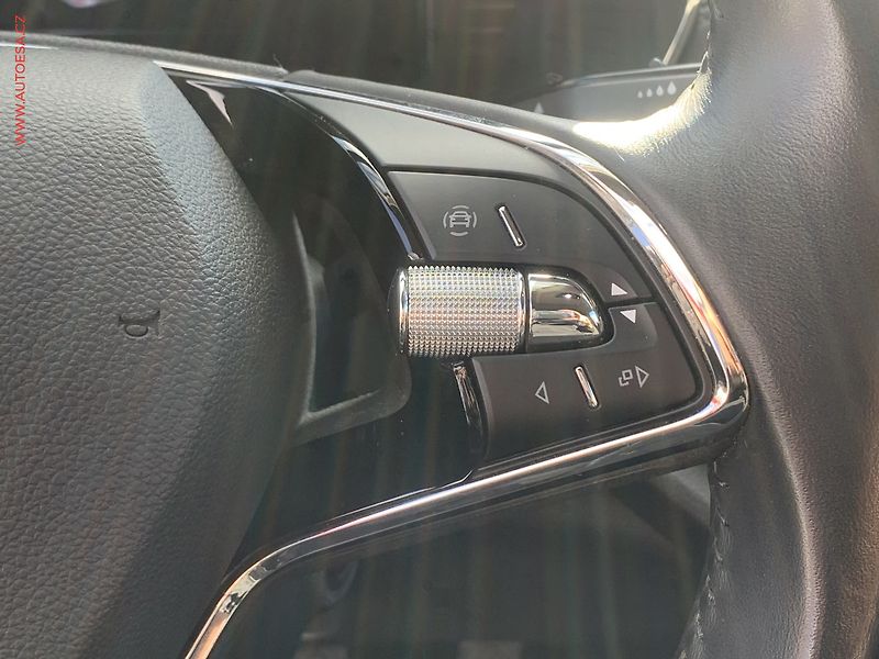 Škoda Octavia (2020) 2.0 TDi, LED, navi - fotka 15 z 21