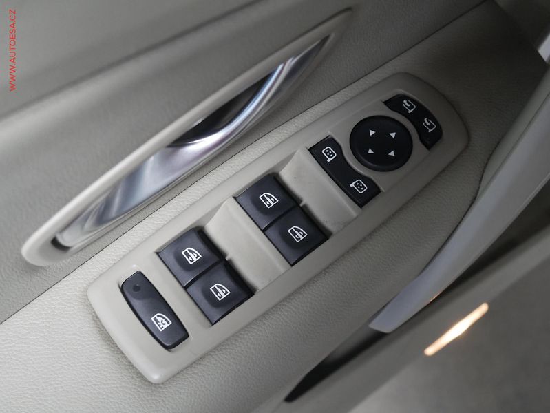 Renault Mégane (2010) 1.9 dCi, Navi, AC - fotka 18 z 18