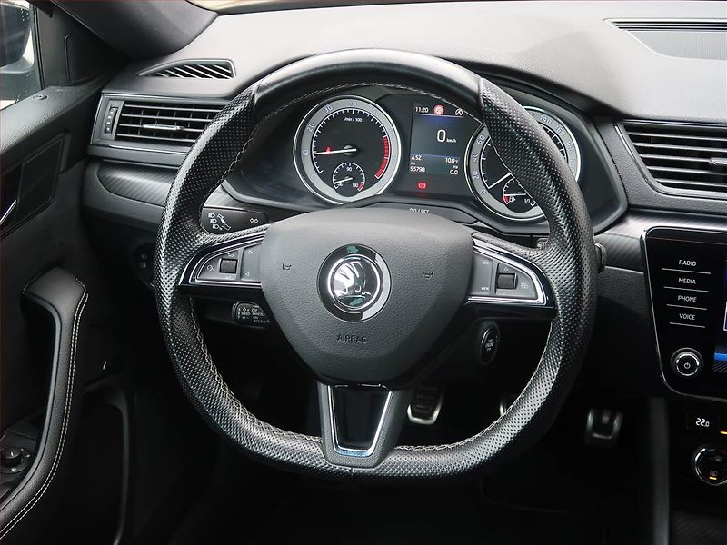 Škoda Superb (2020) Sportline 1.5 TSI - fotka 20 z 28