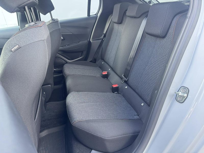 Peugeot 208 (2025) BUSINESS e-DCS6 Hybrid - fotka 8 z 10
