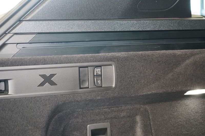 BMW X5 40d xDrive, Harman/Kardon, HUD - fotka 10 z 50