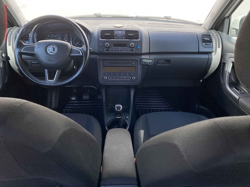 Škoda Fabia (2013) 1.2TSi, Elegance - fotka 8 z 20