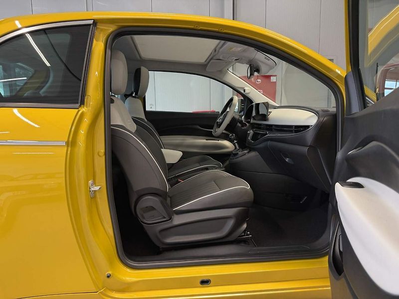 Fiat 500 (2026) La Prima Hybrid 1.0 BSG - fotka 20 z 23