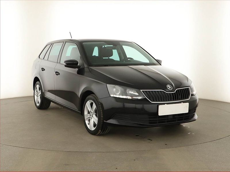 Škoda Fabia (2015) Ambition 1.2 TSI, Automat - fotka 1 z 14