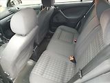 Škoda Octavia 1,6 i Tour kombi klima - náhled 11