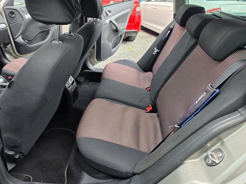 Škoda Octavia II.1.6 TDI Xenon TZ - fotka 8 z 14