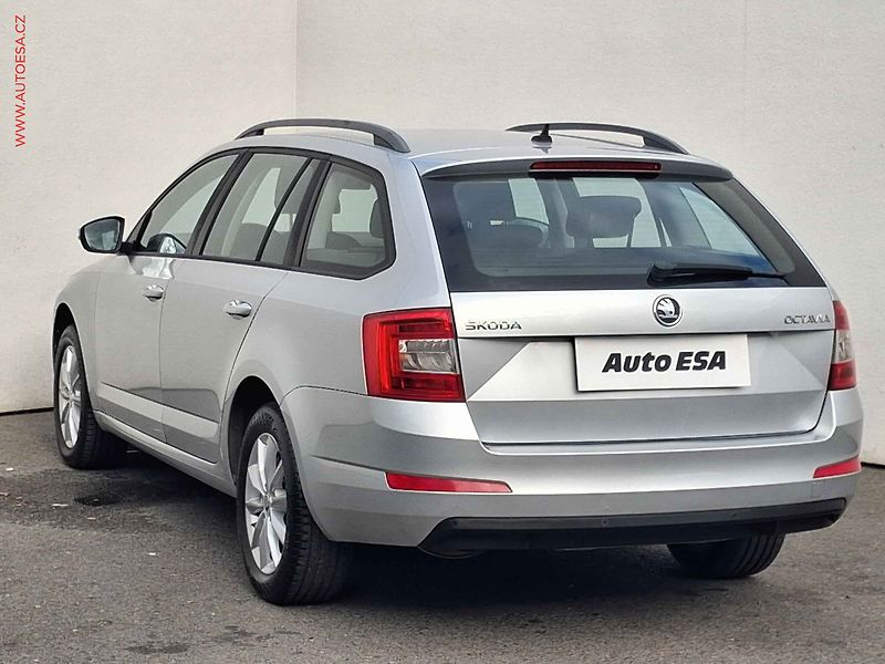 Škoda Octavia (2014) 2.0 TDi, ČR, Elegance - fotka 6 z 18