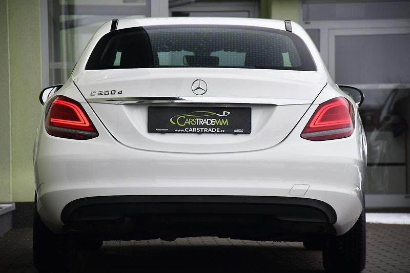 Mercedes-Benz Třídy C 200d PRAV. SERVIS MB 2xPNEU - fotka 5 z 55