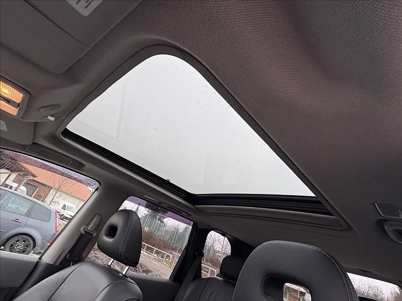Nissan X-Trail 2,0 dCi 127kW 4x4 Výbava,Or.Km - fotka 25 z 35