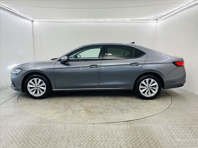 Škoda Superb 1,5 TSI m-HEV 110kW DSG Select - fotka 3 z 25