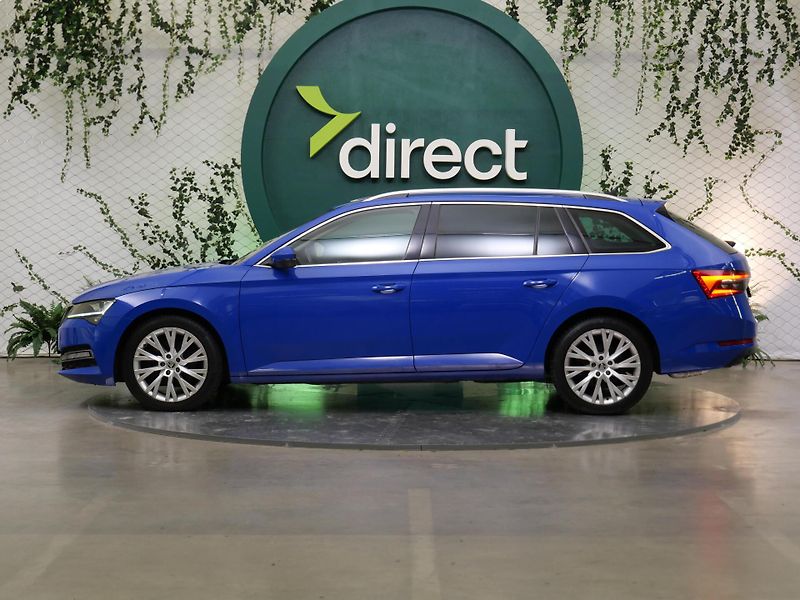 Škoda Superb - fotka 3 z 26