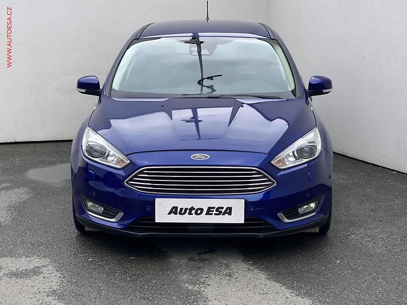 Ford Focus (2017) 1.5 TDCI, AT, navi, xenon - fotka 2 z 18