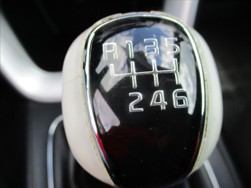 Kia Ceed 1,6 CRDi, klima,servis,DPH,CZ, - fotka 28 z 40