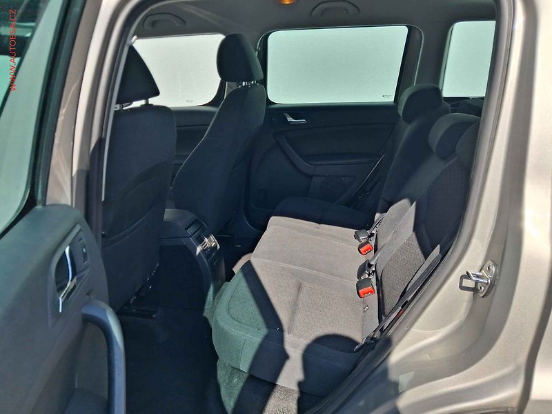 Škoda Yeti (2013) 1.4 TSi, Elegance, DSG - fotka 10 z 20