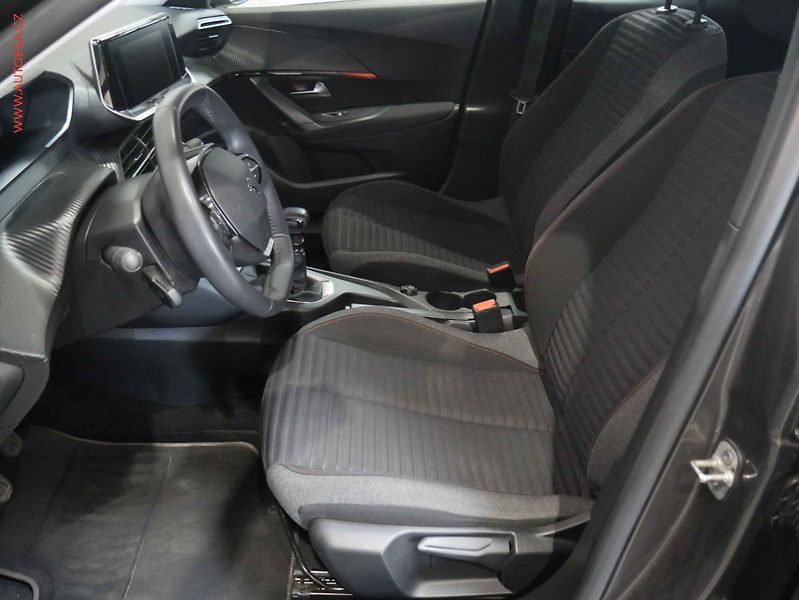 Peugeot 2008 (2021) 1.2 PT, 2.maj,ČR, servis - fotka 9 z 18
