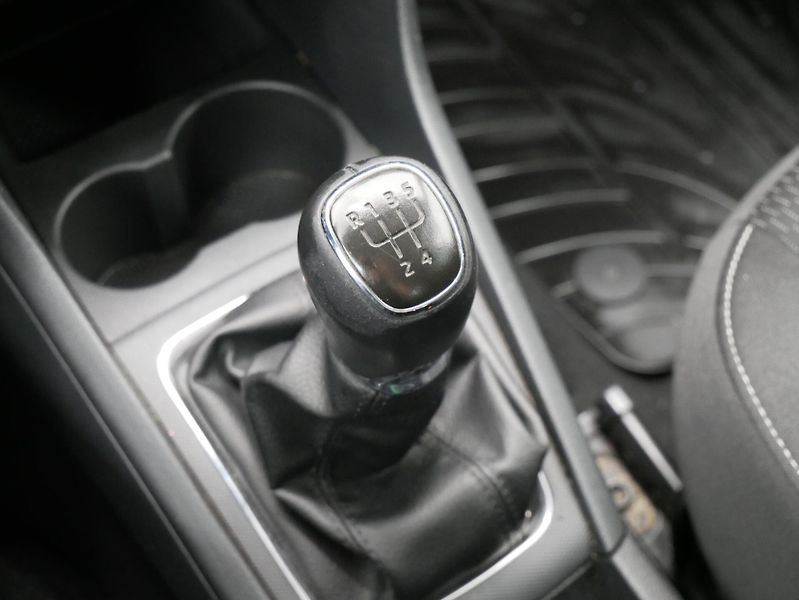 Škoda Rapid - fotka 23 z 25