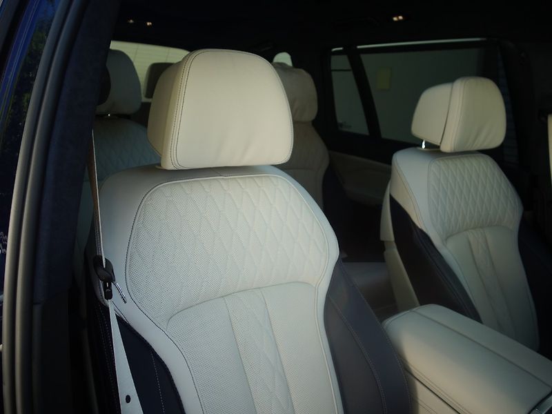 BMW X7 (2022) 4.0d*XD*M-PAKET*24000KM*TOP*CZ - fotka 18 z 50