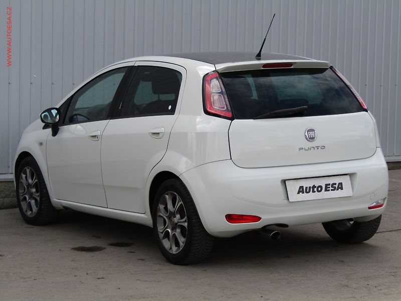 Fiat Punto (2012) 1.3 JTD, ČR, AC, STK4/28 - fotka 6 z 15