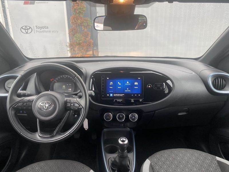 Toyota Aygo 1.0i, ČR, Style, DPH - fotka 11 z 15