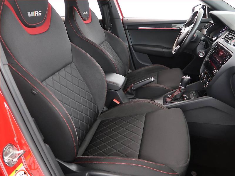 Škoda Octavia (2019) RS 2.0 TDI, Automat, ČR,1.maj - fotka 9 z 19