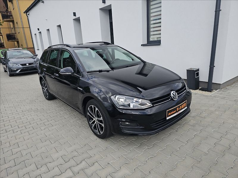 Volkswagen Golf VII 1,4TSi 92KW CUP NAVI - fotka 1 z 46