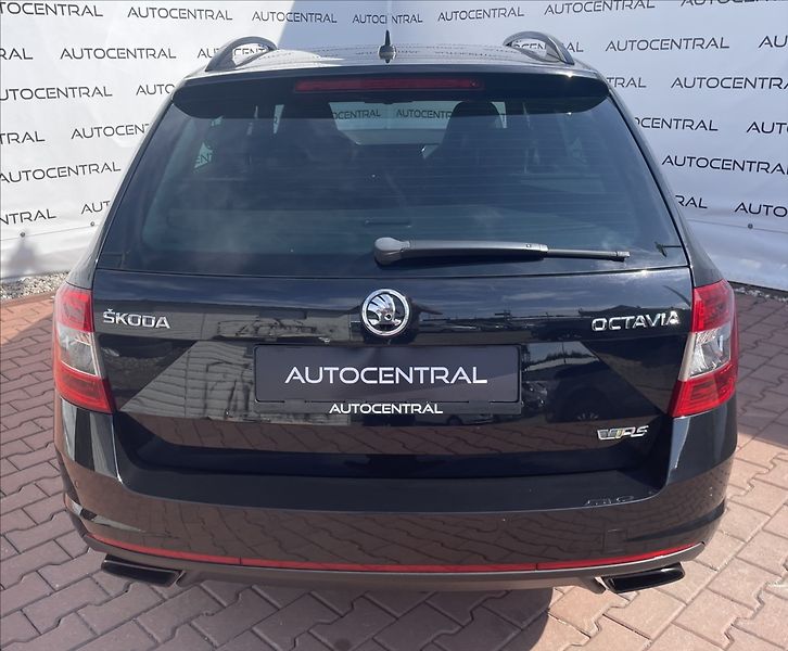 Škoda Octavia 2,0 TSI RS 162kW Challenge, 18 - fotka 5 z 28