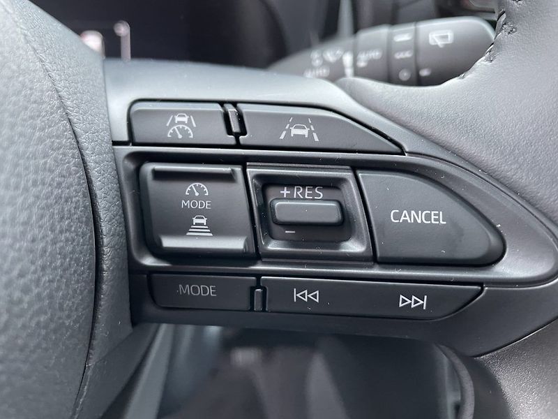 Toyota Yaris Cross 1.5 Hybrid Comfort ODBĚR IHNED - fotka 21 z 27