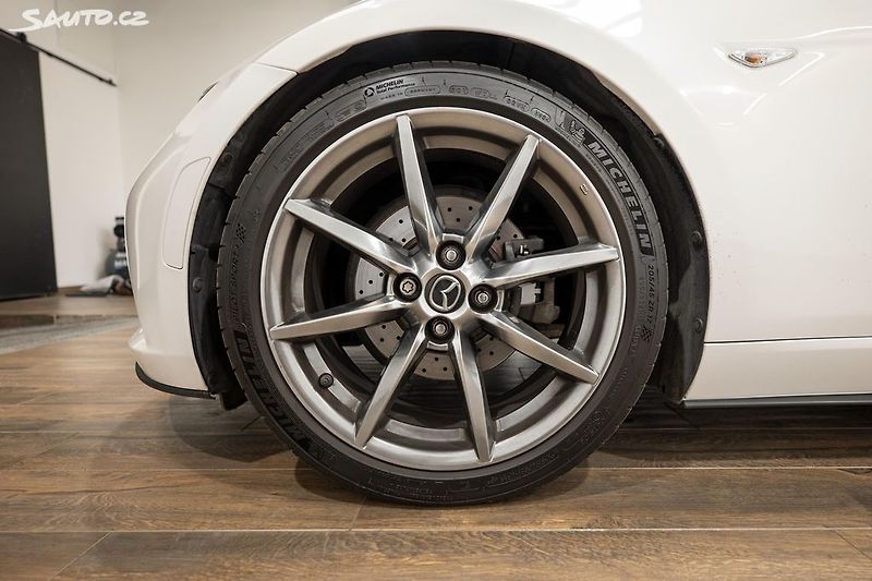 Mazda MX-5 2.0 118 kW RWD 6MT - fotka 29 z 29