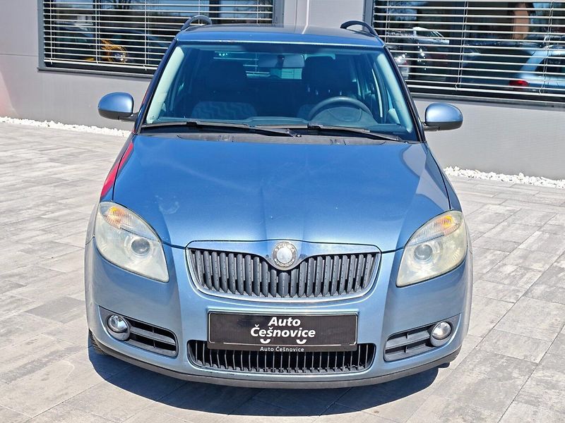 Škoda Fabia (2009) 1,4i 63 KW Top Clever - fotka 2 z 28