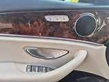 Mercedes-Benz Třídy E 4MATIC Avantgarde - náhled 11