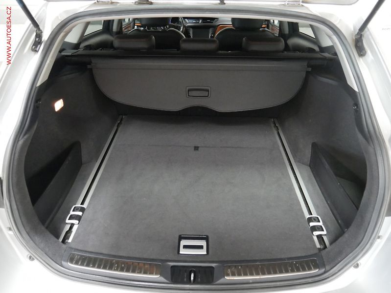Toyota Avensis (2017) 1.8i, 2.maj,ČR, AT - fotka 7 z 23