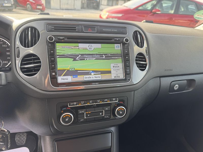 Volkswagen Tiguan 1.4TSi. Rezervace  - fotka 25 z 67