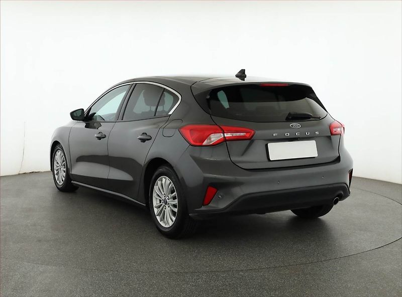 Ford Focus (2019) 1.5 TDCi, Automat, Serv.kniha - fotka 4 z 18