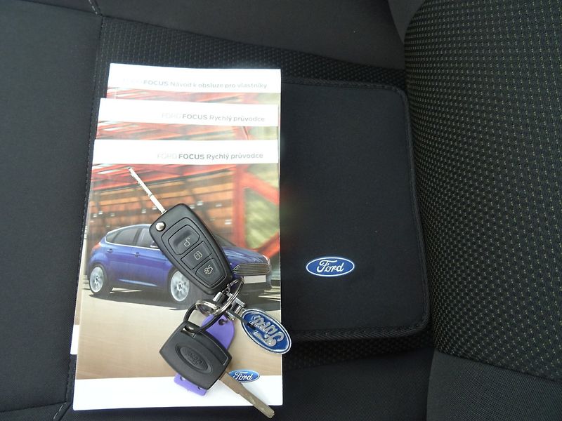 Ford Focus (2018) 1.6i,77kW,NovéČR,s.kn,klima - fotka 10 z 23