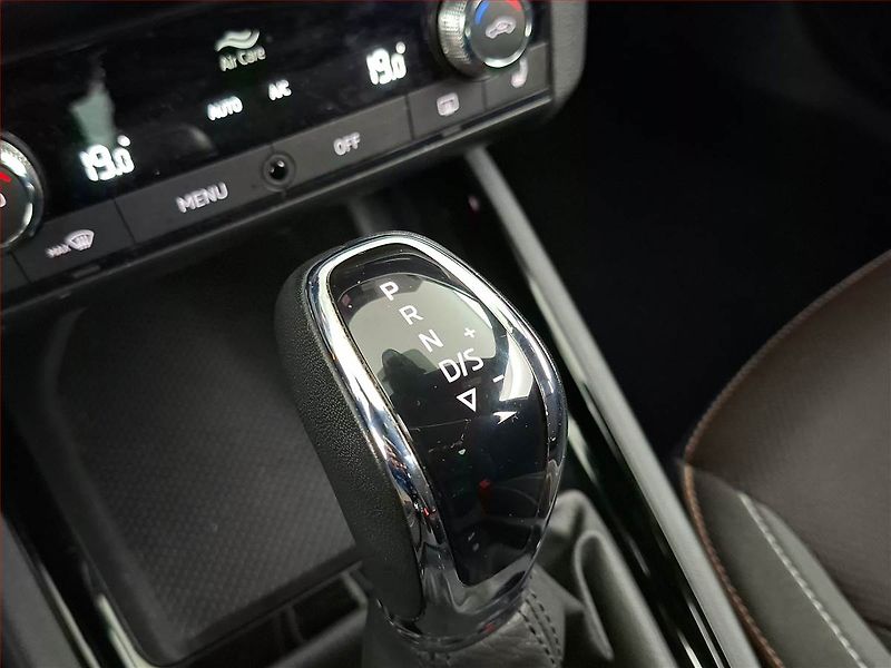 Škoda Kamiq (2023) Scoutline 1.5 TSI - fotka 13 z 22