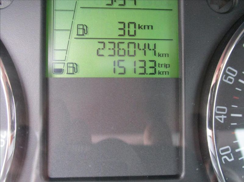 Škoda Fabia 1,2 TSI, aut.klima,serv.kniha, - fotka 19 z 44