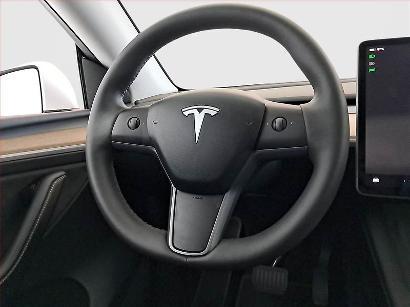 Tesla Model Y (2023) Long Range AWD 79kWh, SoH 90% - fotka 19 z 21