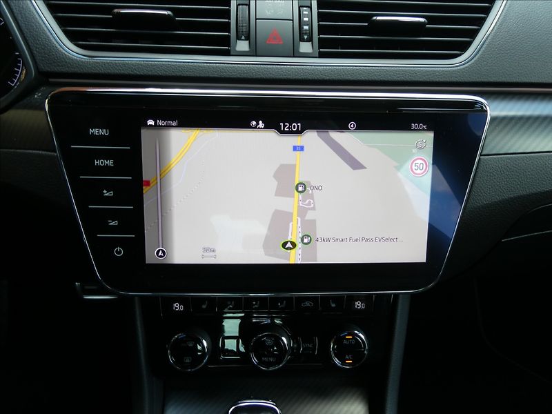 Škoda Superb 2,0 TSi SPORTLINE,1maj.,webast - fotka 29 z 50