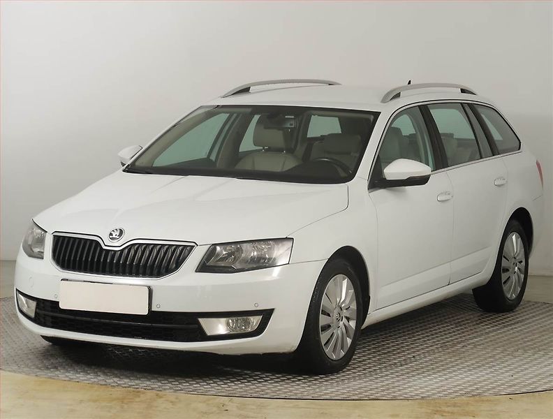 Škoda Octavia (2015) Style 1.6 TDI, Automat, Navi - fotka 2 z 18