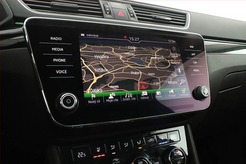 Škoda Superb (2018) Laurin&Klement 2.0 TDI - fotka 14 z 29
