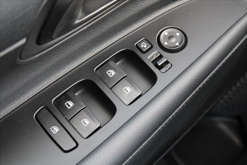 Hyundai Bayon 1,2 i  ČR,1.MAJ,DPH,ZÁRUKA - fotka 20 z 29