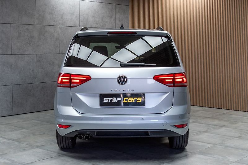 Volkswagen Touran 2.0TDI TAŽNÉ*WEBASTO*DPH*ČR 1M - fotka 5 z 51