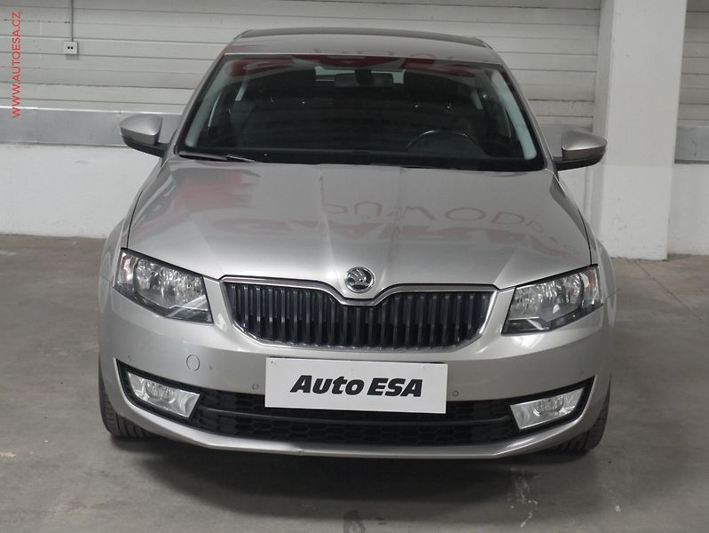 Škoda Octavia (2016) 1.4 TSi, ČR, Ambition - fotka 2 z 18