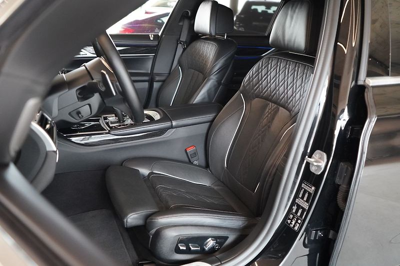 BMW Řada 7 740d xDrive, Nezávislé,HUD,PPF - fotka 18 z 47