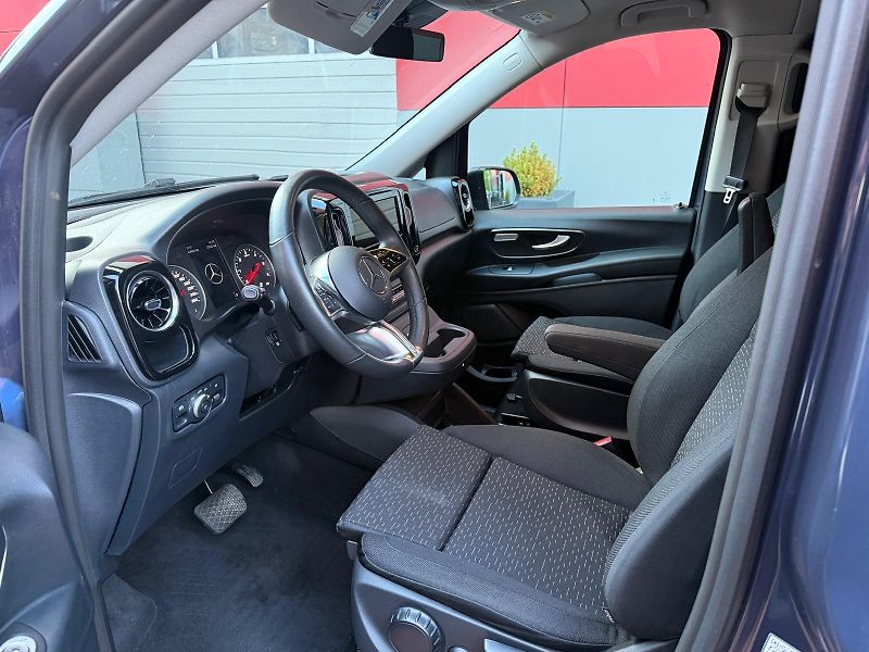 Mercedes-Benz Vito (2025) 119 Tourer L Select 4x4  - fotka 7 z 12