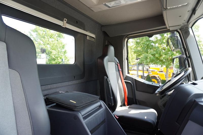 Renault (2019) C380 P6X2 E6 / 160 tho. km! - fotka 23 z 24