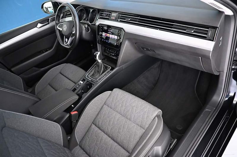 Volkswagen Passat (2023) 2.0 LED ACC Tažné Masáž SCR Bu - fotka 10 z 34