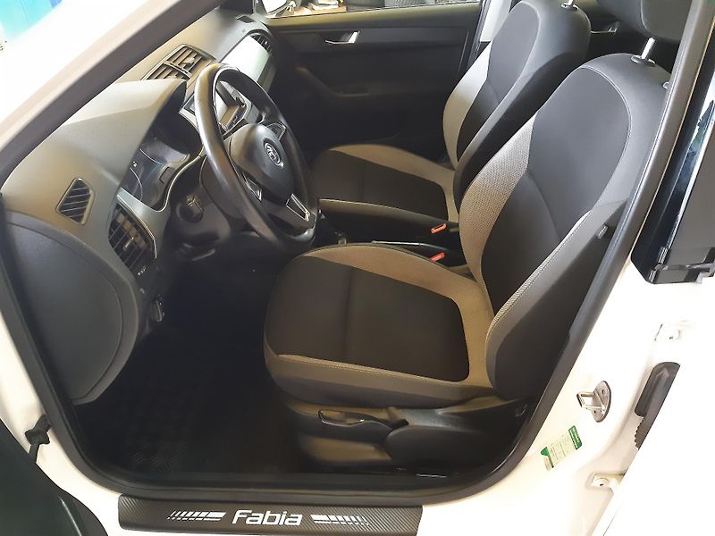 Škoda Fabia III 1.2 TSI KLIMA vyhř.sedáky - fotka 8 z 24
