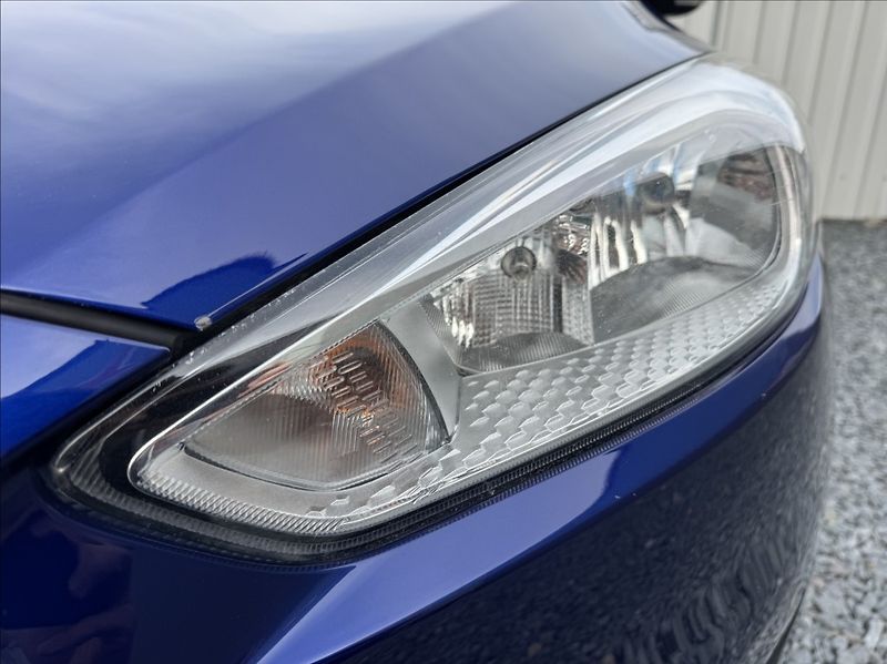Ford Focus 1,5 TDCi 77kW NAVIGACE - fotka 9 z 50